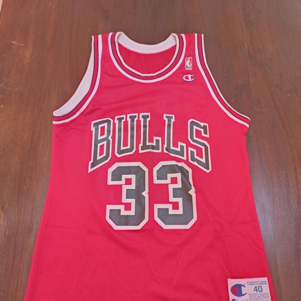 Champion Scottie Pippen Chicago Bulls NBA Basketball Jersey Adult Medium Red